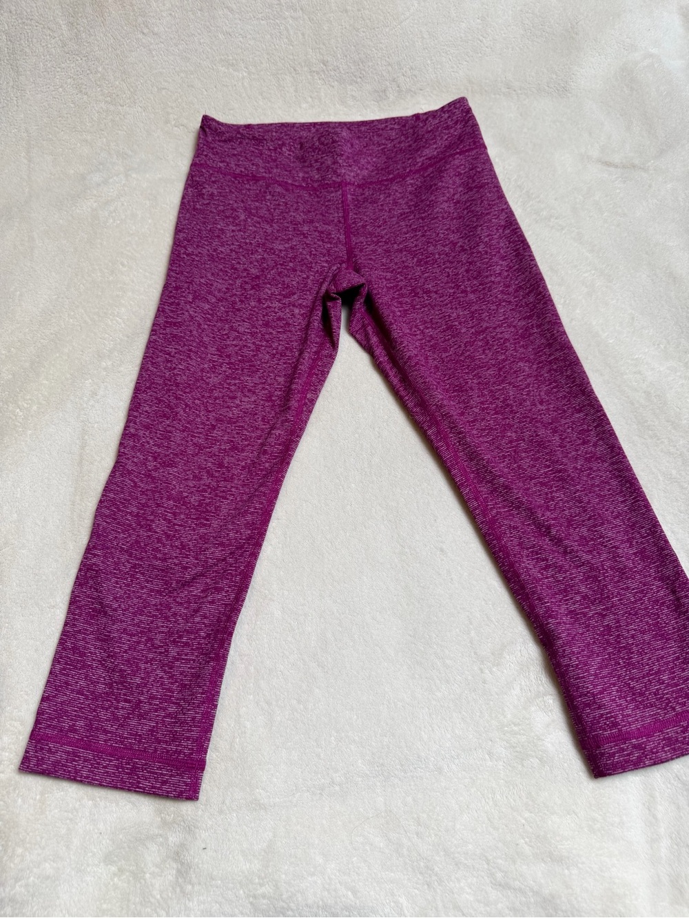 Under Armour Heather Magenta Capri Leggings